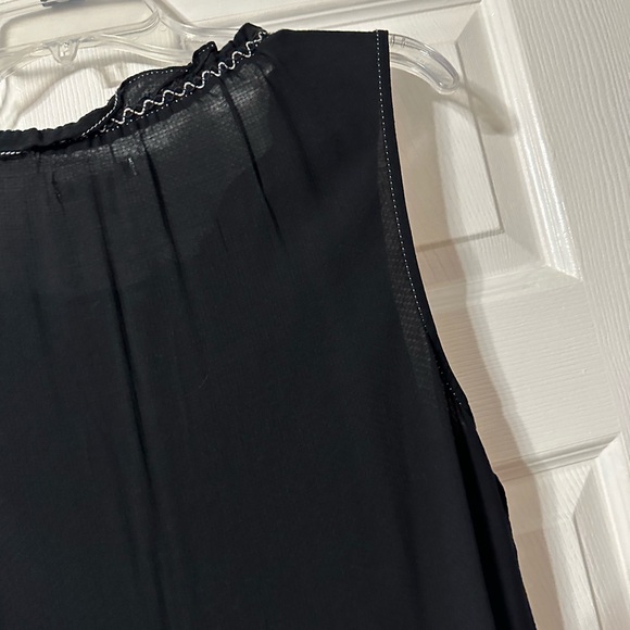 Max Studio Daisy Pattern Sleeveless Tiered Summer Dress - Picture 11 of 14